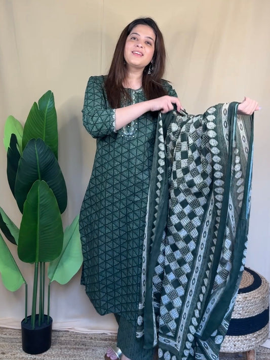 Bottle Green Printed Kurta Set with Embroidered Neckline