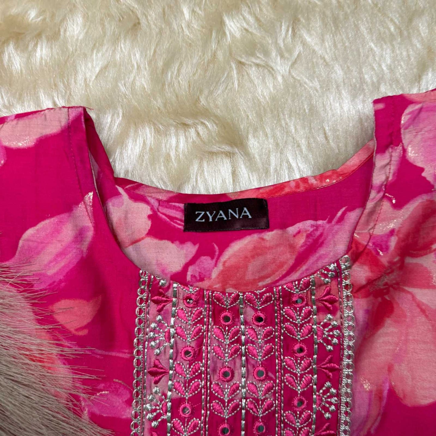 Rani Pink Floral Printed Kurta Set with Embroidered Neckline