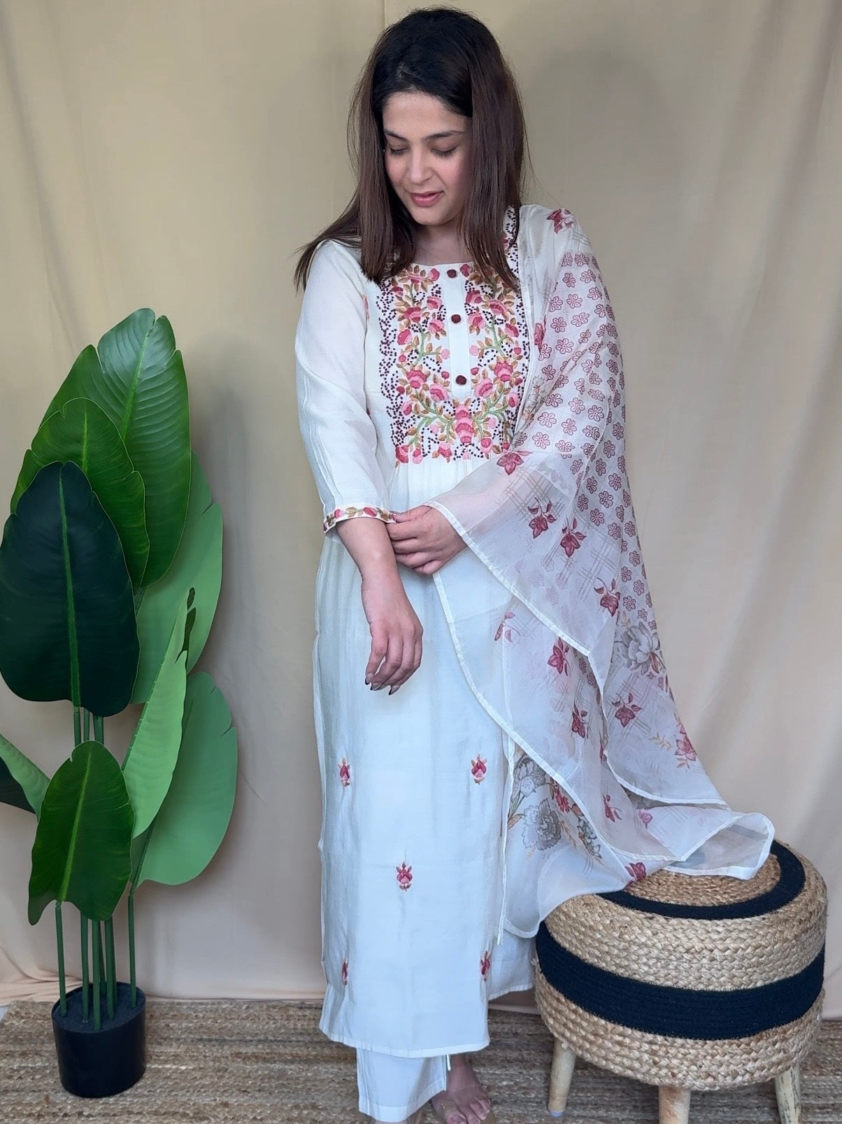 Off White Floral Embroidered Festive Kurta Set