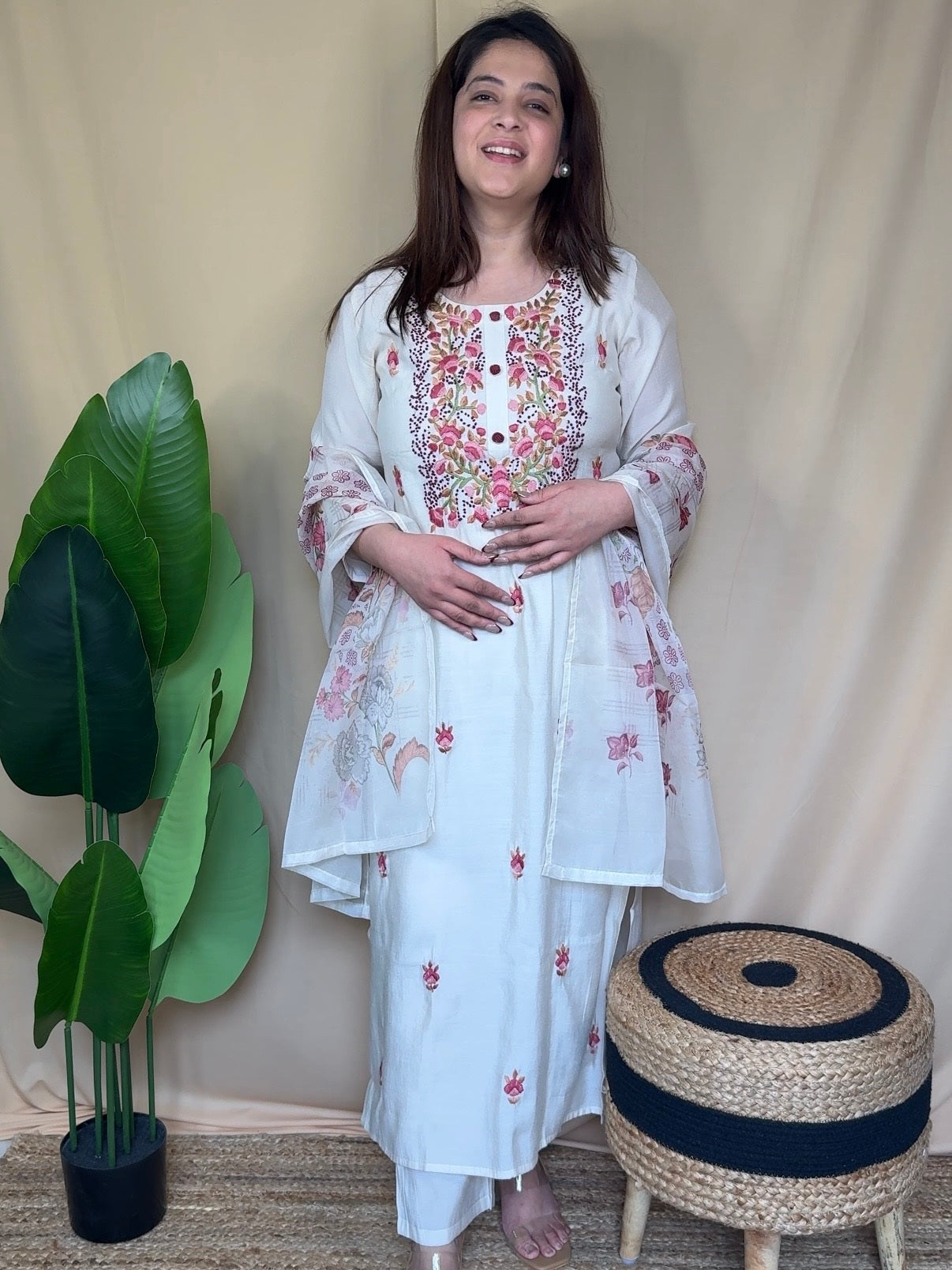 Off White Floral Embroidered Festive Kurta Set